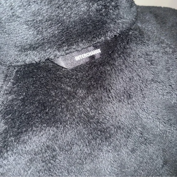 Columbia Women's Black Fleece Zip Sweater - Picture 5 of 7